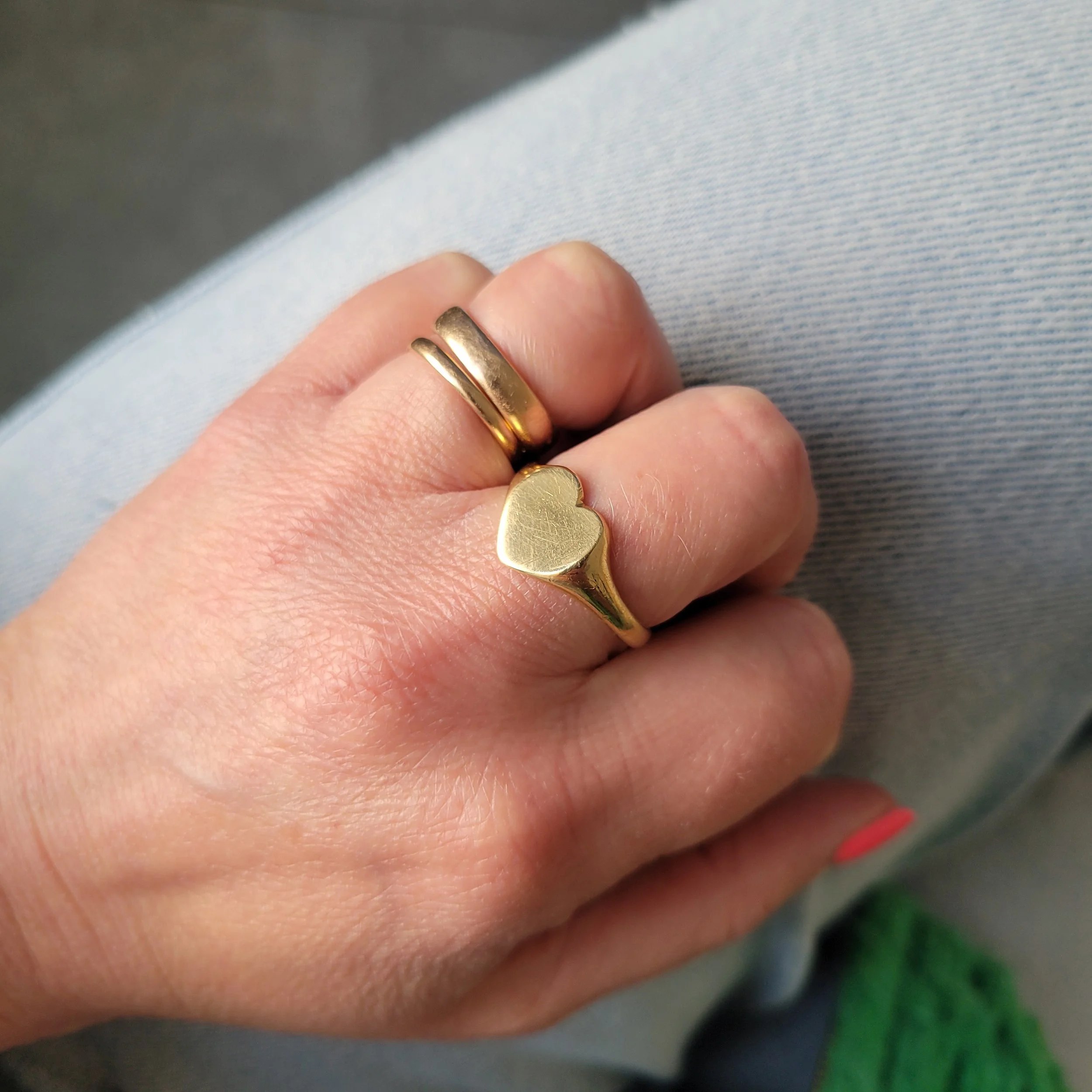 1950s 18ct Heart Signet Ring
