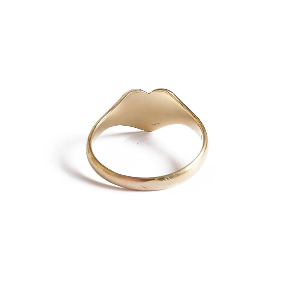 1950s 18ct Heart Signet Ring