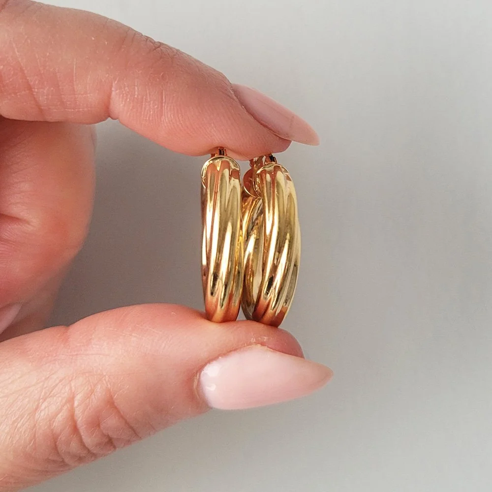 9ct Gold 'Midi' Ridged Hoops by UnoAErre