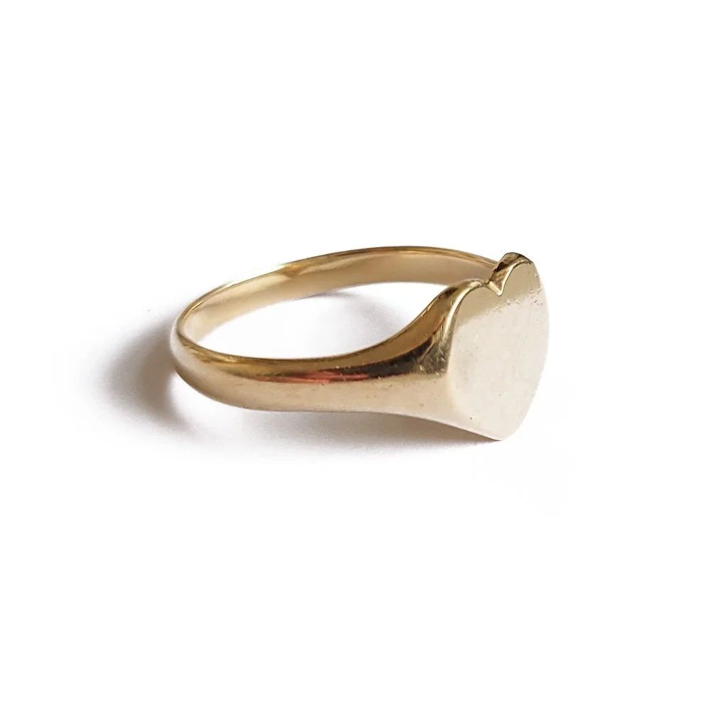 1950s 18ct Heart Signet Ring