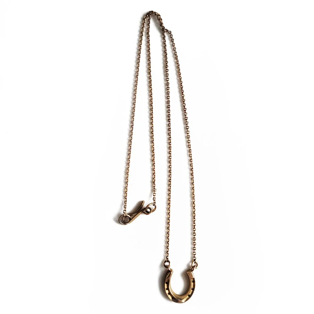 Antique 18ct Gold Horseshoe Necklace