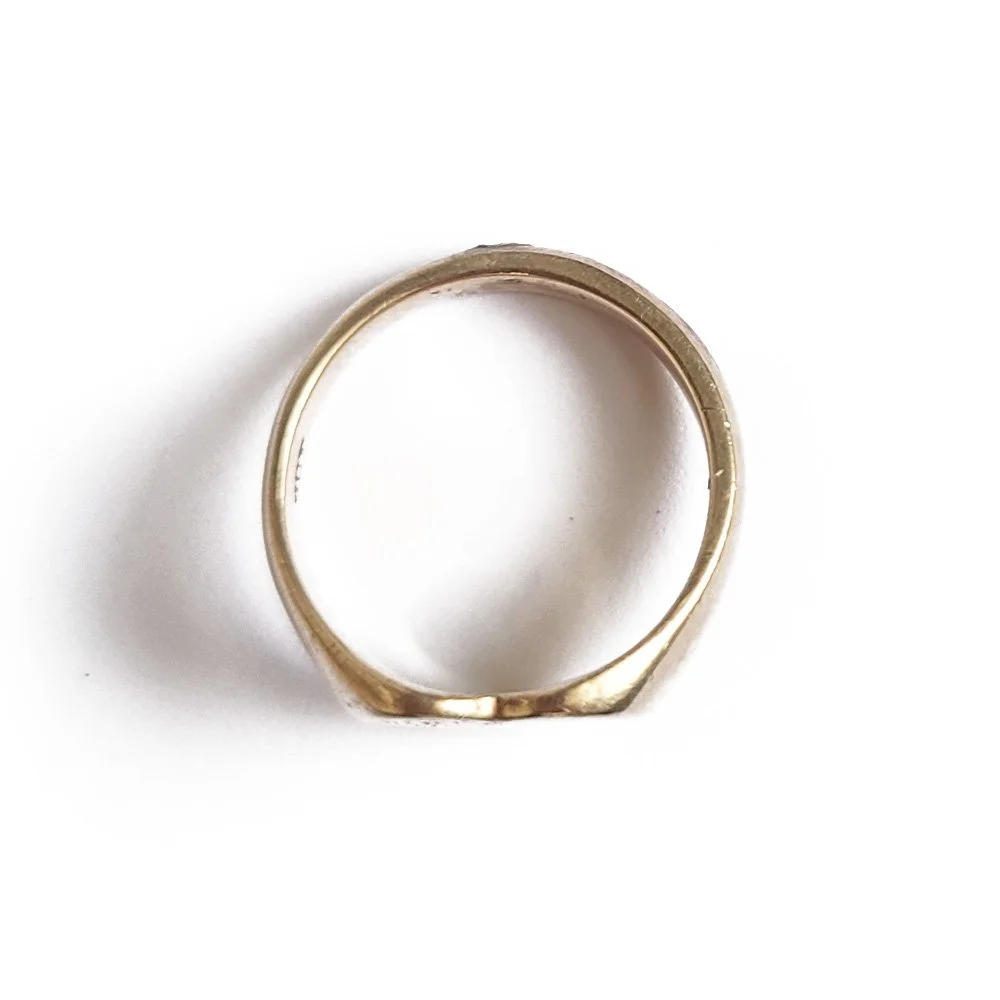 Vintage 9ct Gold Chunky Heart Signet Ring