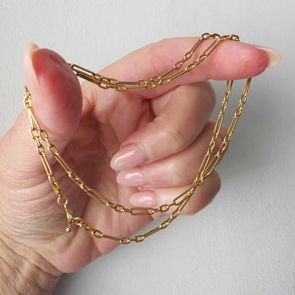Antique 9ct Gold Baby Trombone ink Chain with T-Bar Clasp