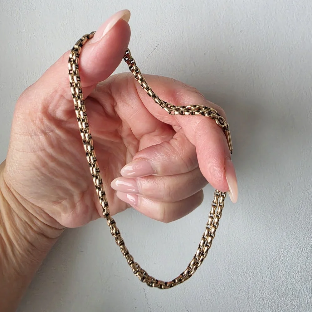 Victorian 9ct Gold Oval Belcher Link Chain