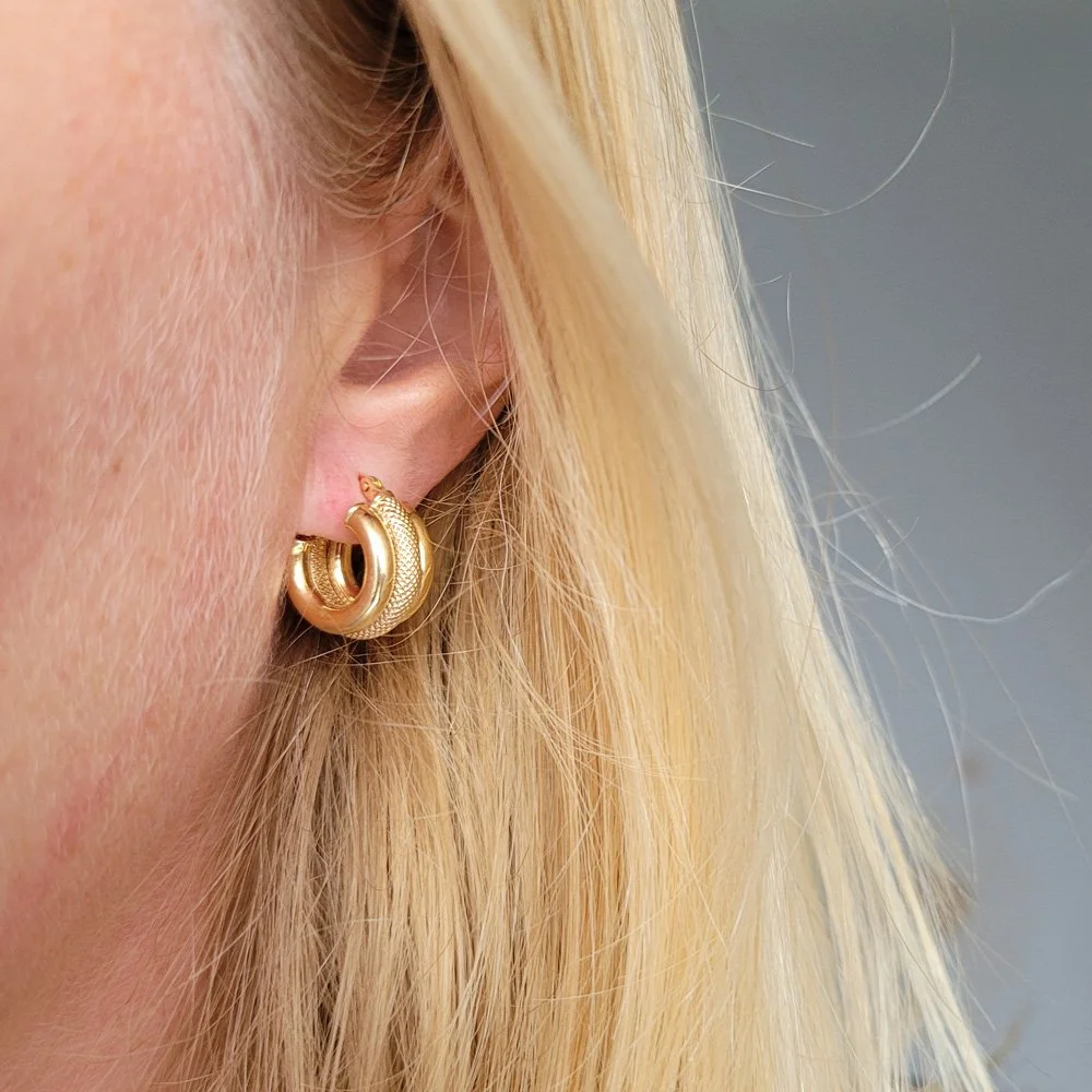 Vintage 9ct Textured Huggy Hoops
