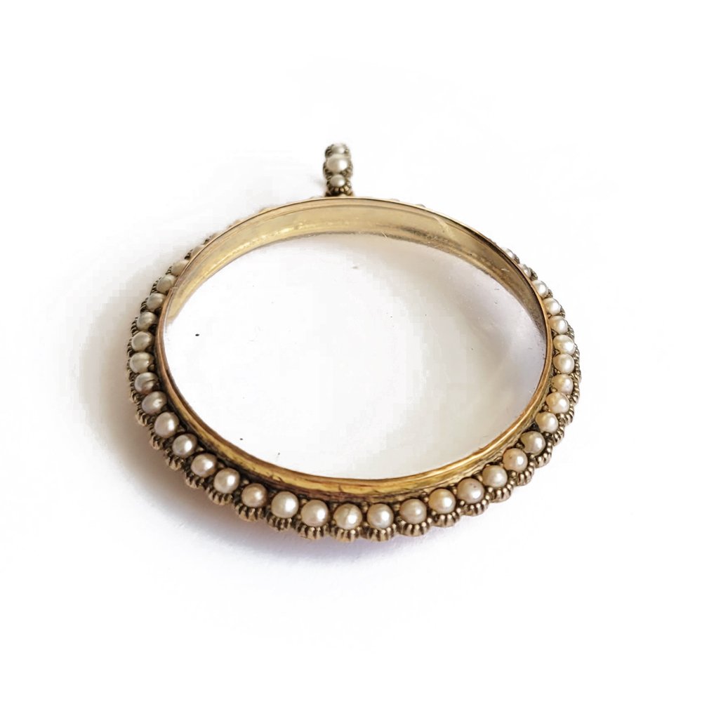 Victorian 9ct Gold & Pearl Locket