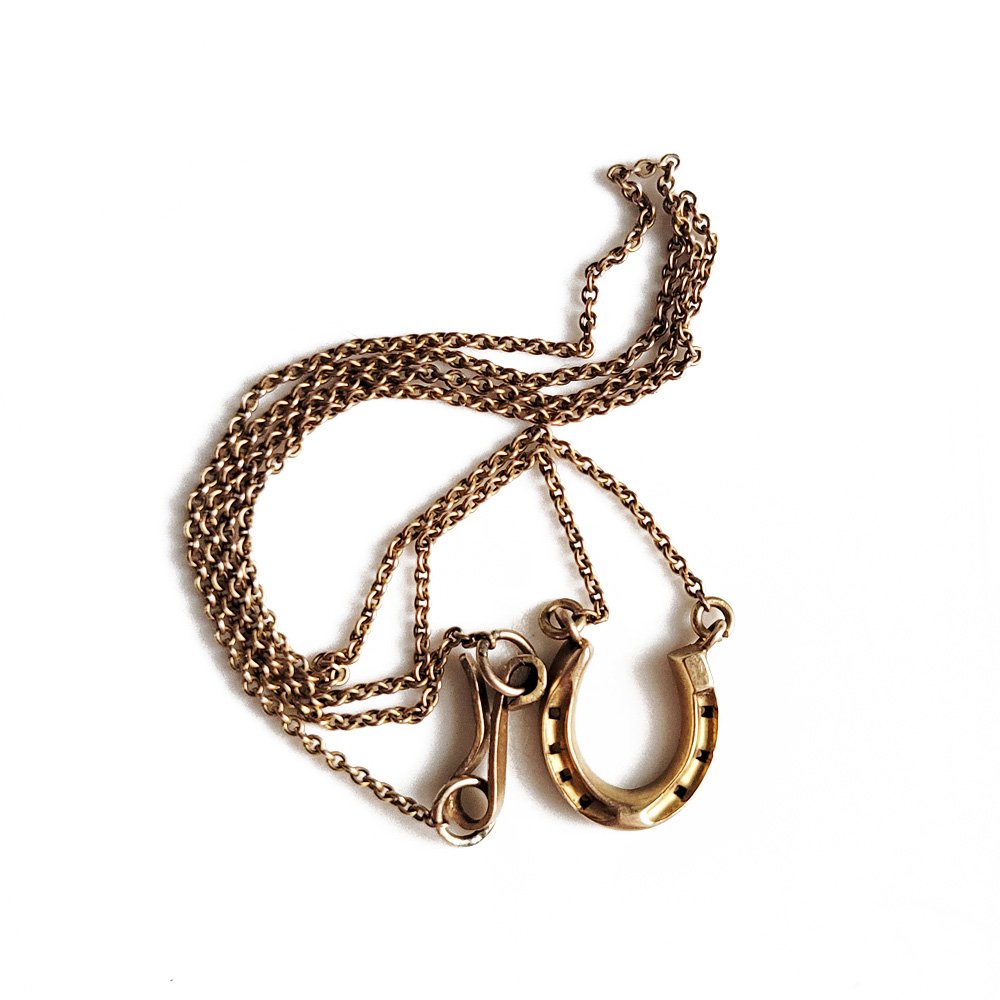 Antique 18ct Gold Horseshoe Necklace