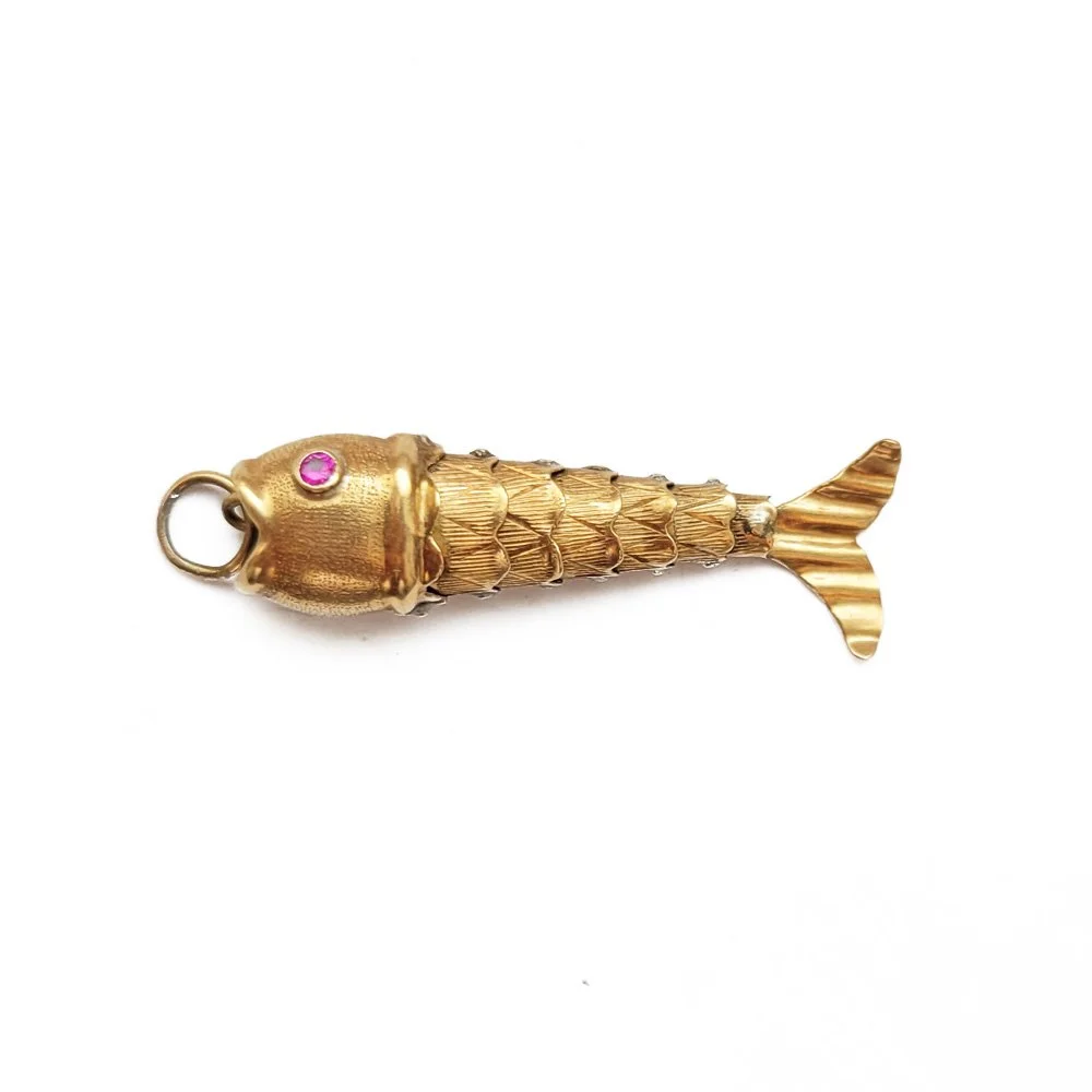 Vintage 18ct Gold Articulated Fish Pendant