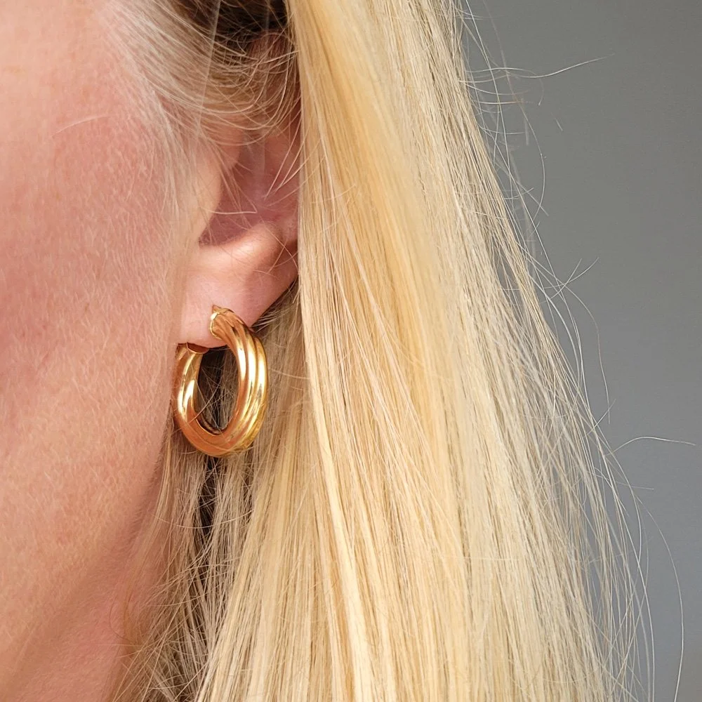 9ct Gold 'Midi' Ridged Hoops by UnoAErre