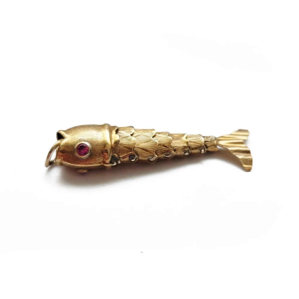 Vintage 18ct Gold Articulated Fish Pendant
