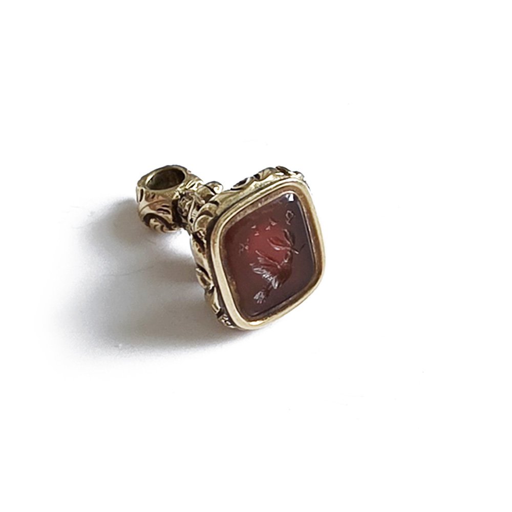 Petite Georgian Gold Cased Paix (Peace) Intaglio Fob