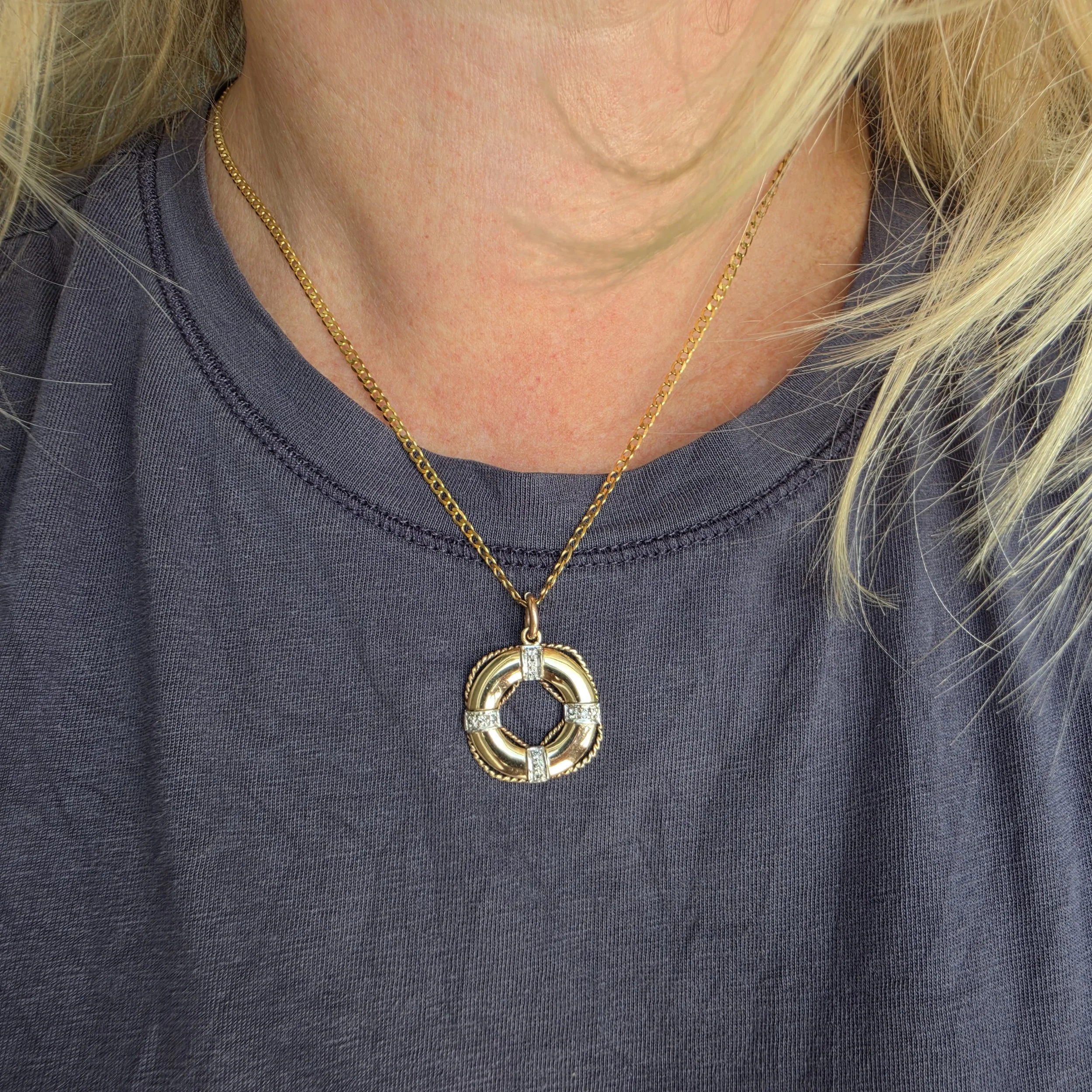 Vintage 9ct Gold & Diamond Life Buoy Pendant
