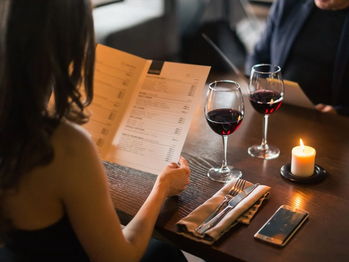 California Politicians Launch Last-Ditch Effort to Keep Restaurant Surcharges Legal