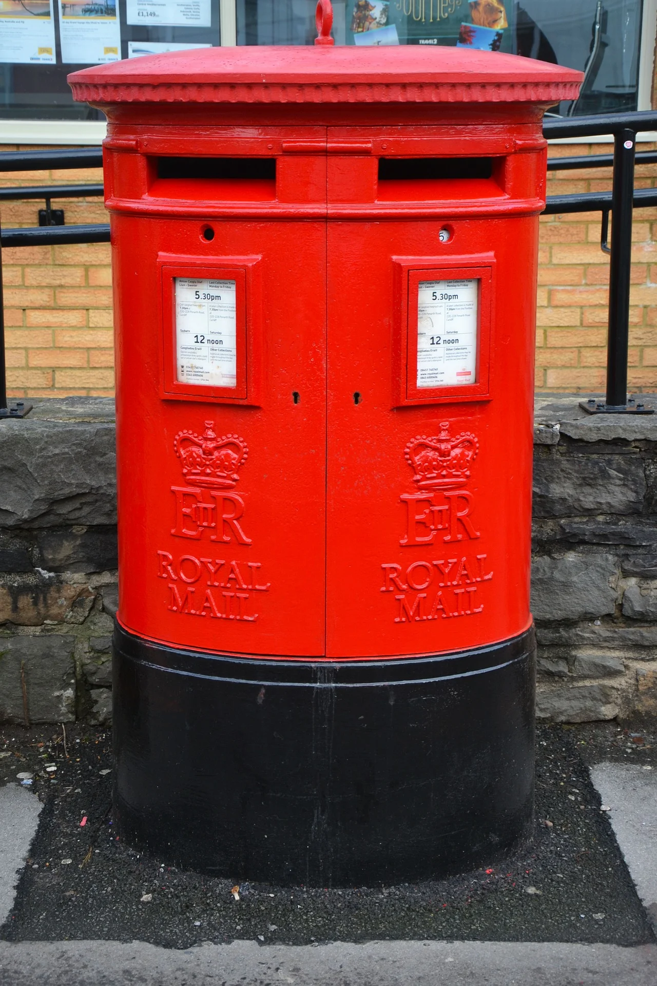 Novel Readings has a new address