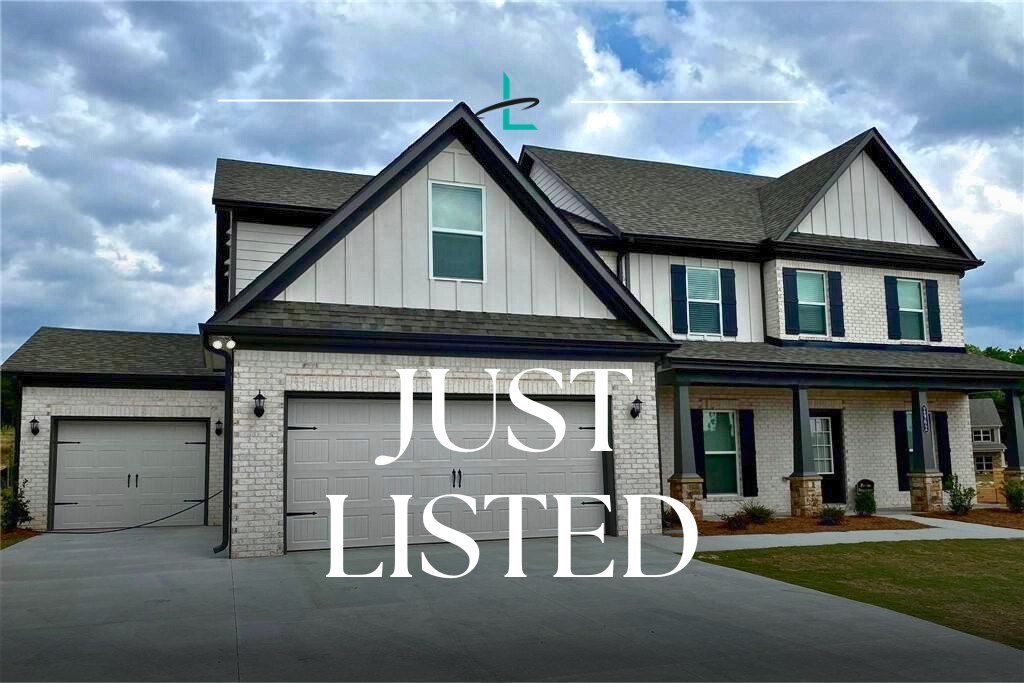 📍JUST LISTED

🔎2962 Blue Stone Crt, Dacula

Welcome to your sanctuary in Stone Haven! This stunning 5 bed, 4.5 bath home offers luxury living in a highly sought-after community. With upscale amenities and a prime location, this home is the epitome 