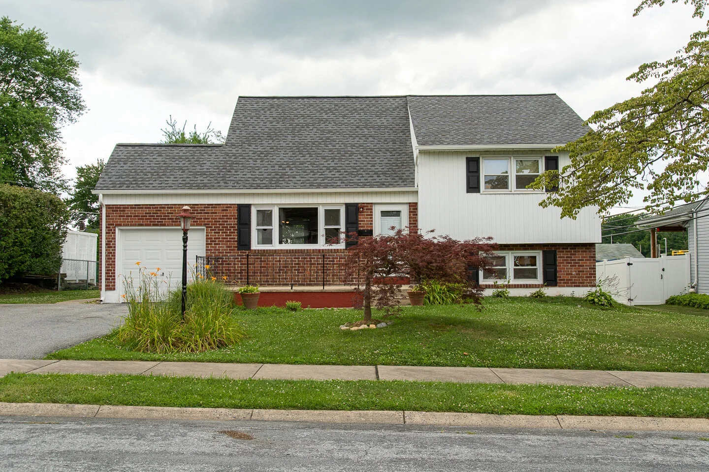 126 Bradley Ave, Sinking Spring, PA 19608