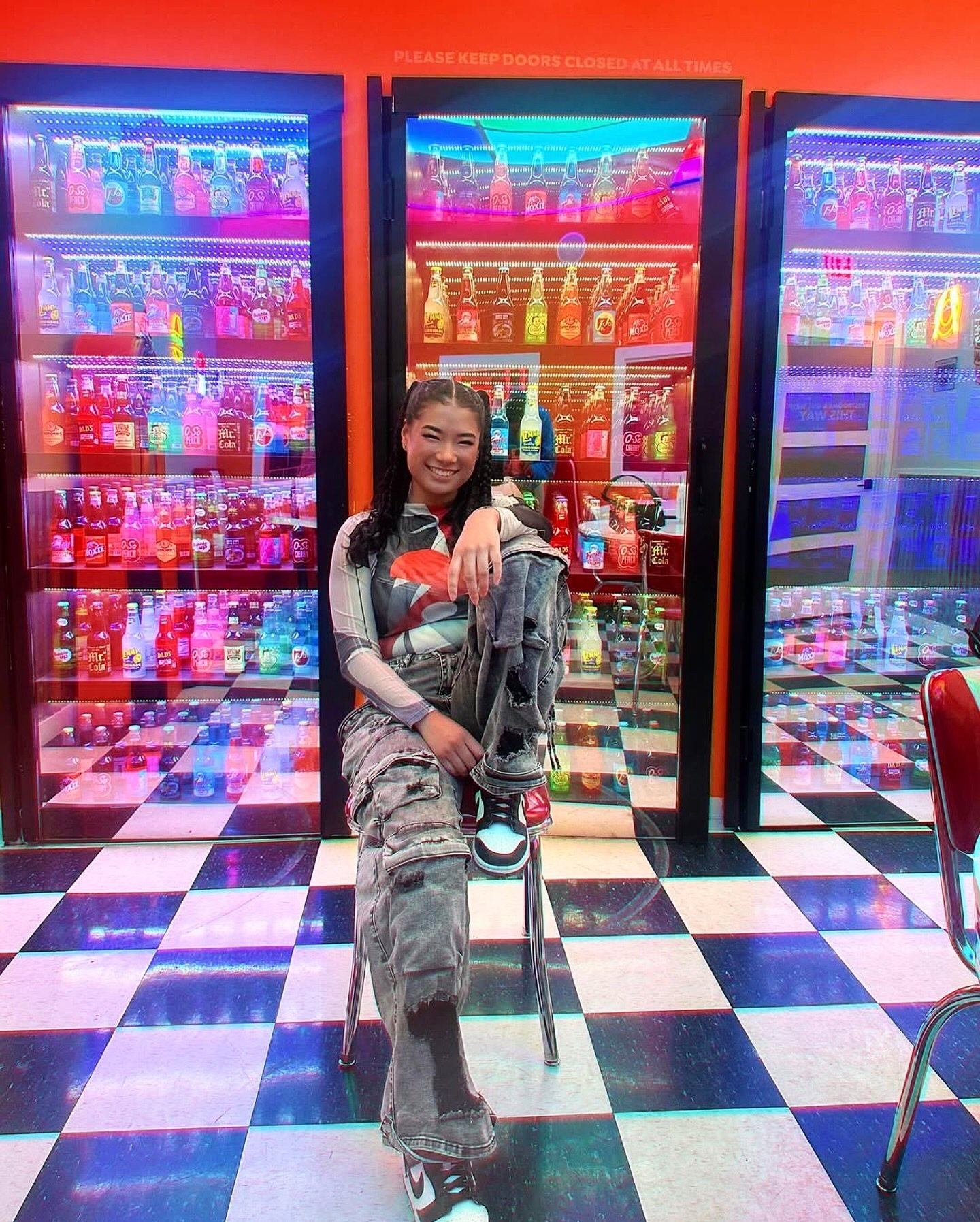 Do you have someone that&rsquo;ll take cute pics of you/with you?? &hearts;️🥹 #wonderchamber