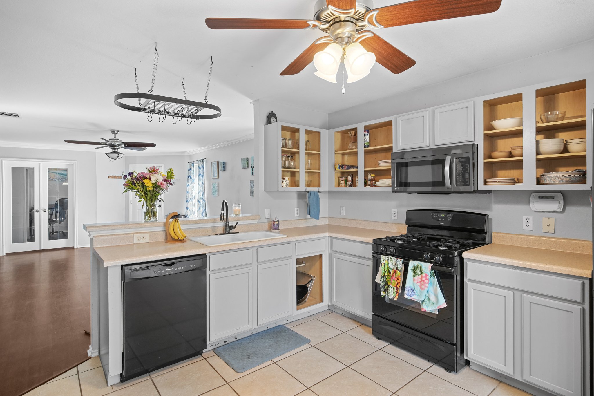 13004 Jelly Palm Trail Elgin, TX 78621 7.jpg