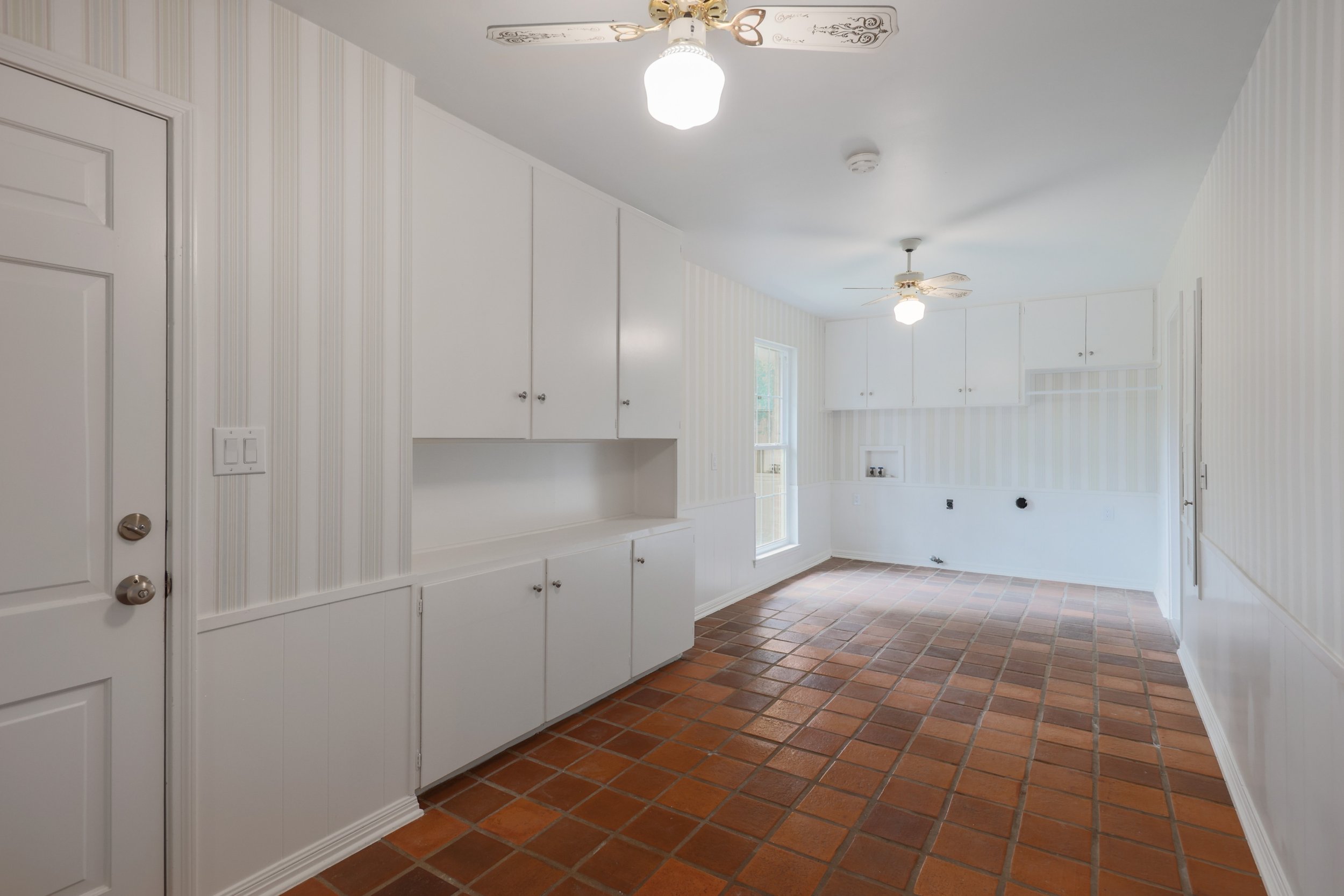 4001 North Hills Dr 033-FULL.jpg