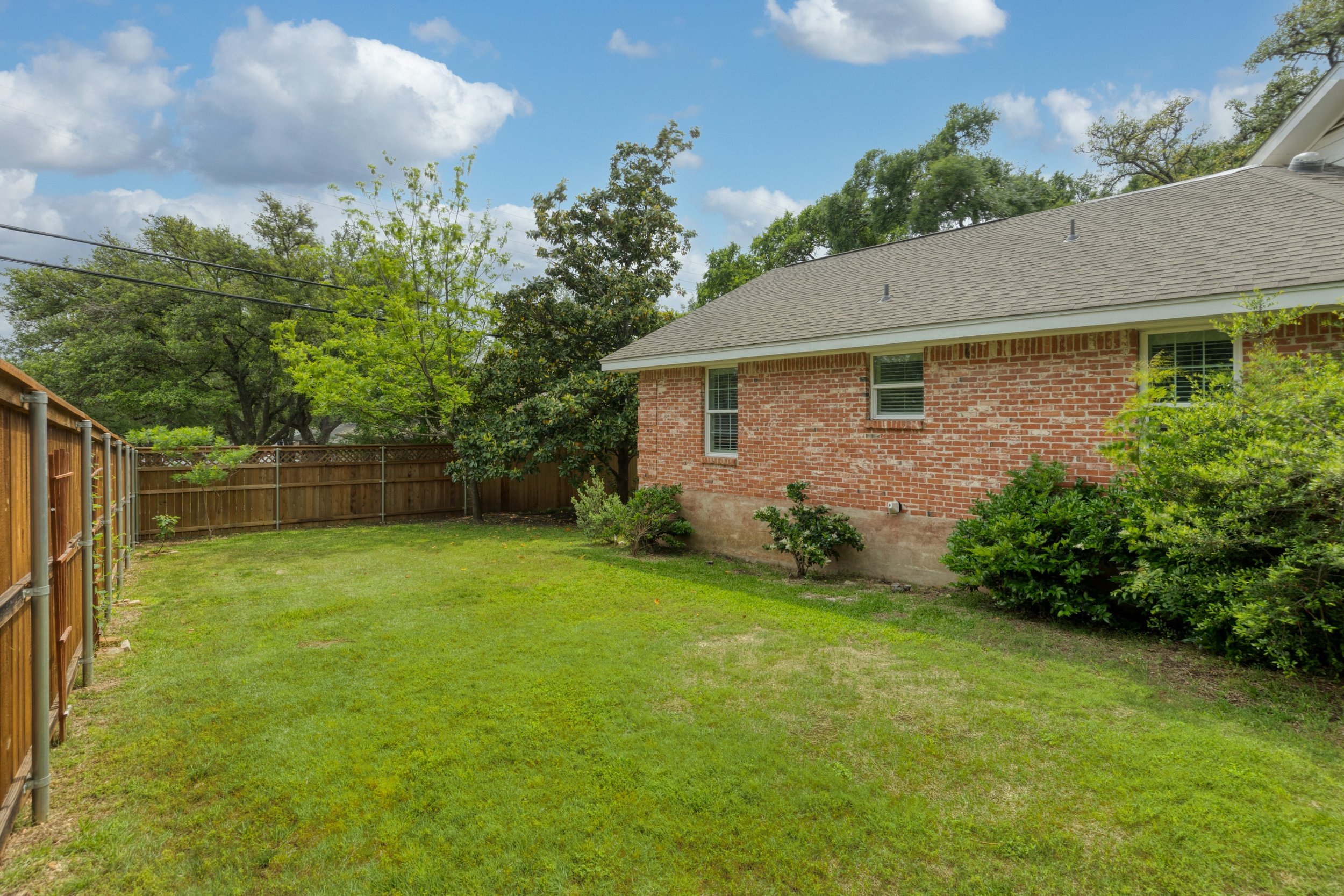 4001 North Hills Dr 043-FULL.jpg