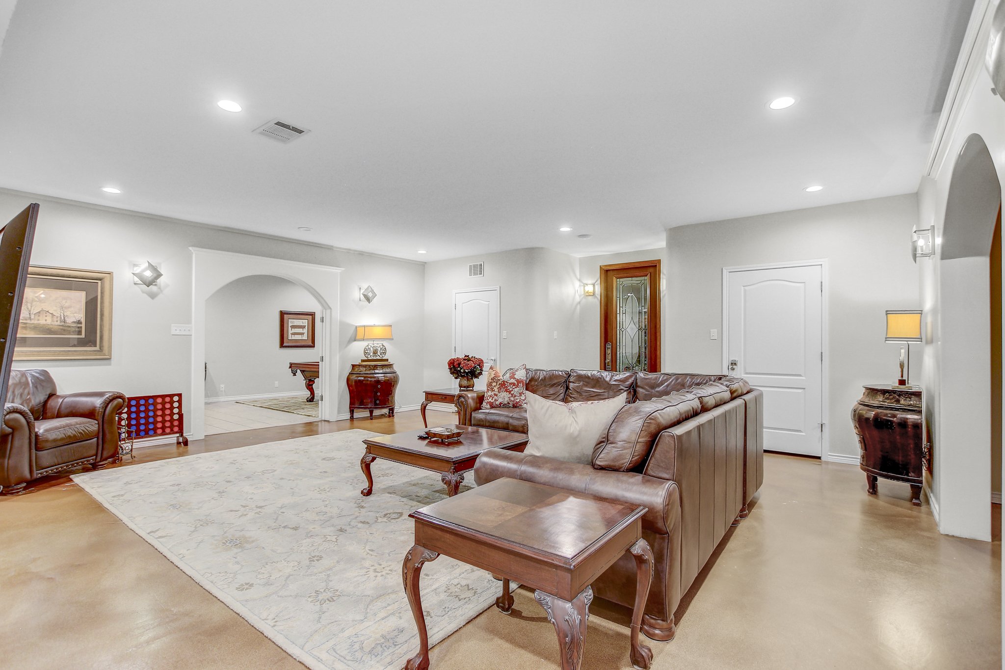 IMG_0376_77_78_79_80Interior03.jpg