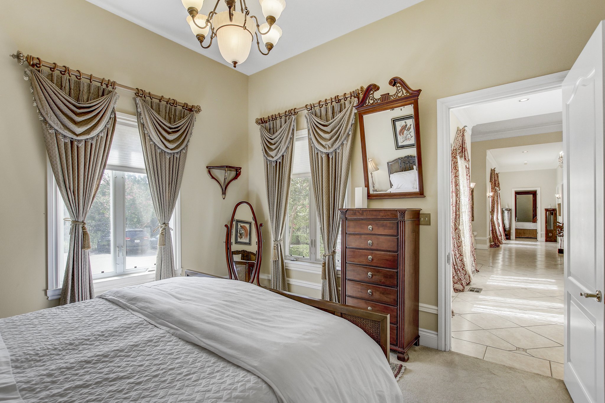 IMG_0286_87_88_89_90Interior03.jpg