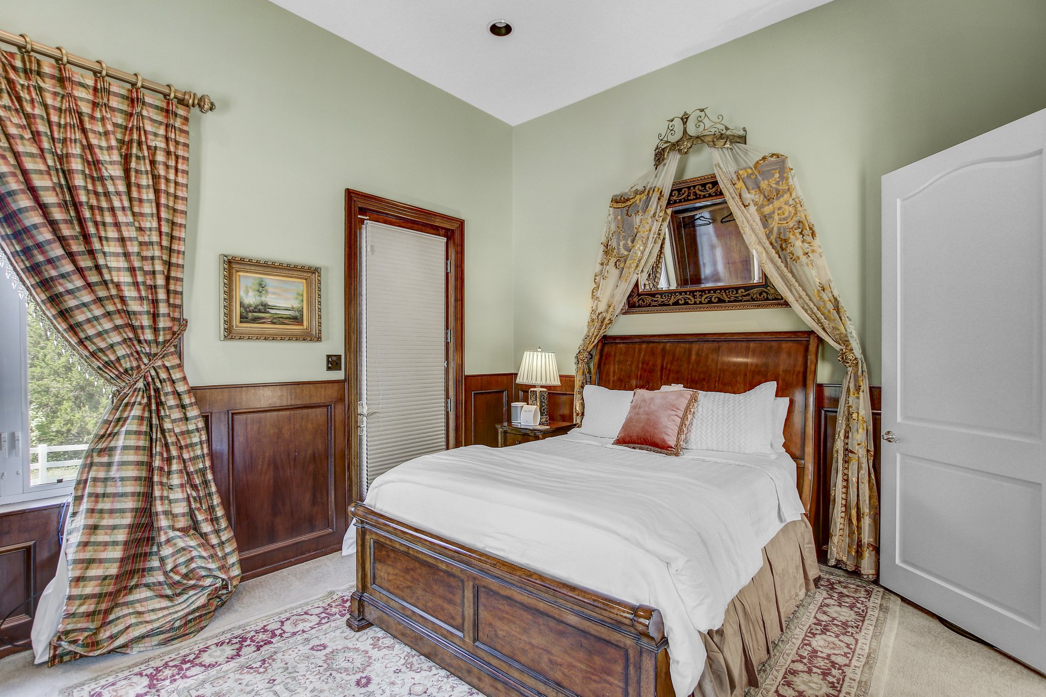 IMG_0266_67_68_69_70Interior03.jpg