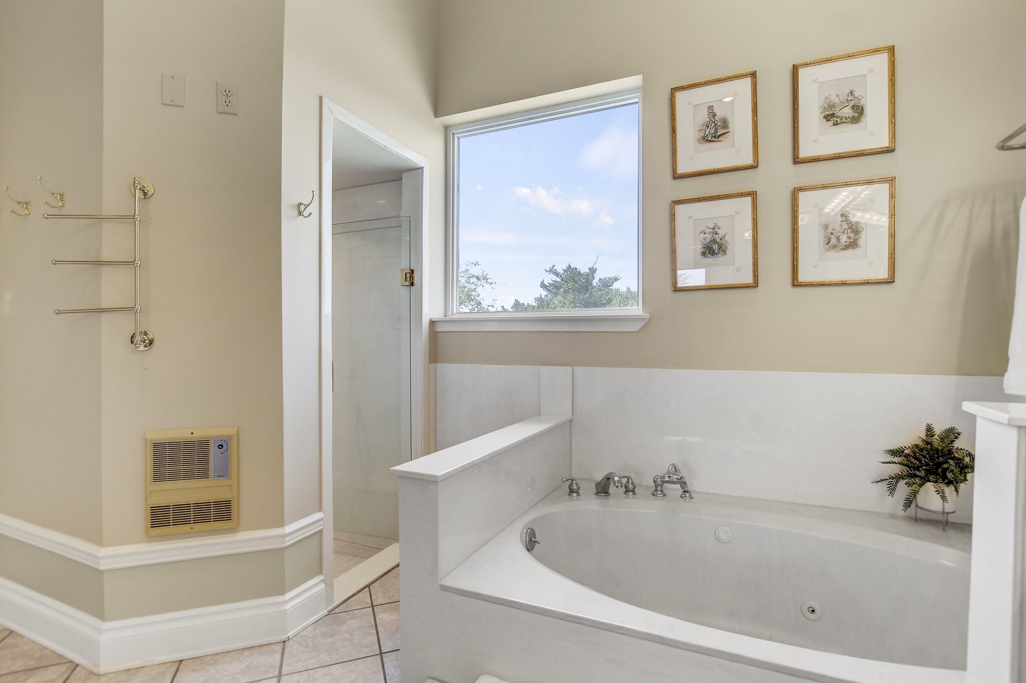 IMG_0231_2_3_4_5Interior03.jpg