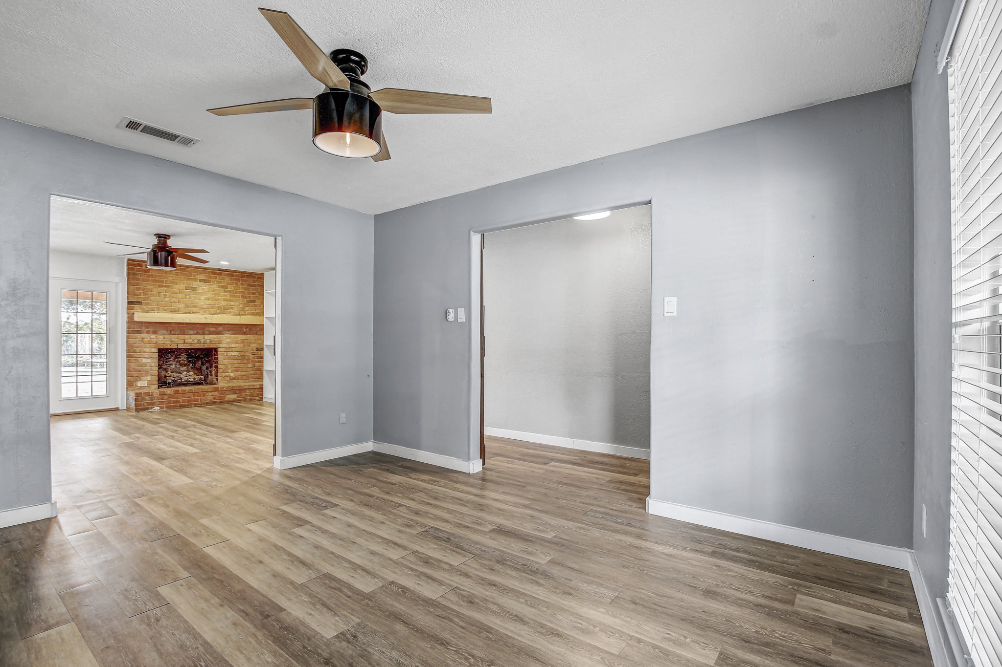 908 Hollybluff_7.jpg