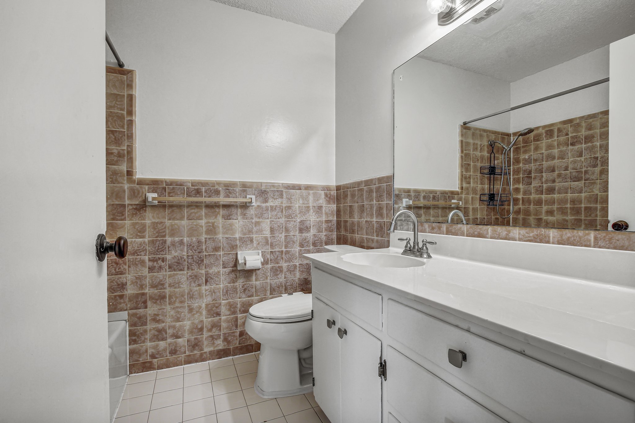 908 Hollybluff_25.jpg