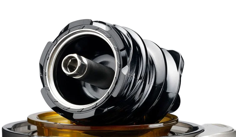 Upgraded Ultem Screw for best juice extraction.