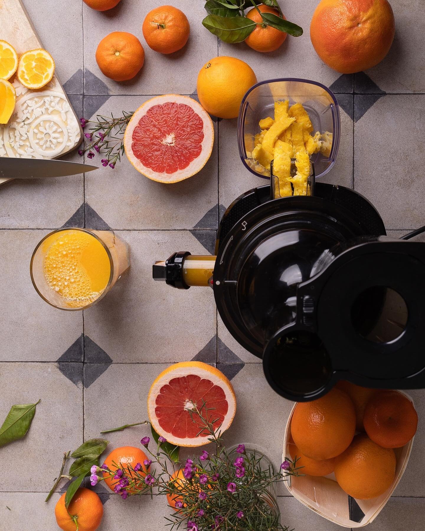 Oranges contain a lot of vitamins 🍊
Orange juice made in your Kuvings juicer is a great way to recharge your vitamins on a peaceful day like today.

📷 by @larigeibfood

#kuvingsnz #tastethedifference #revo830 #bestjuicer #kuvingsjuicer #wholeslowju