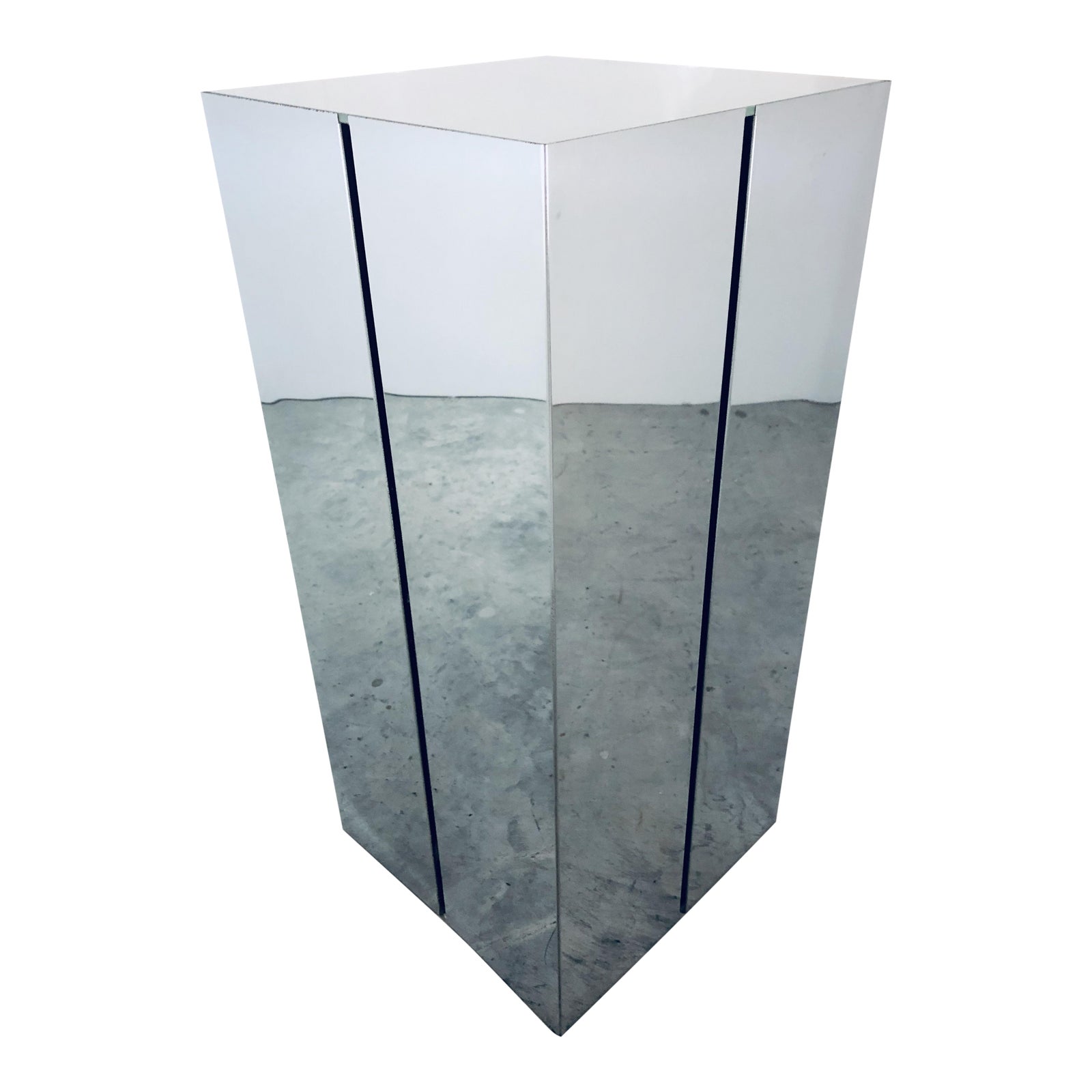 Mid-Century Neal Small Illuminated Pedestal Table for Kovacs
