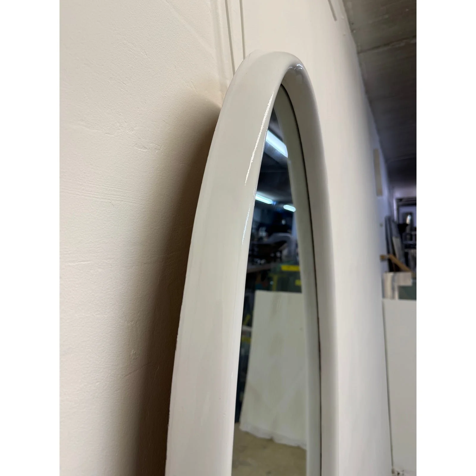 mid-century-white-lacquer-wall-mirror-american-mirror-company-1966-5985