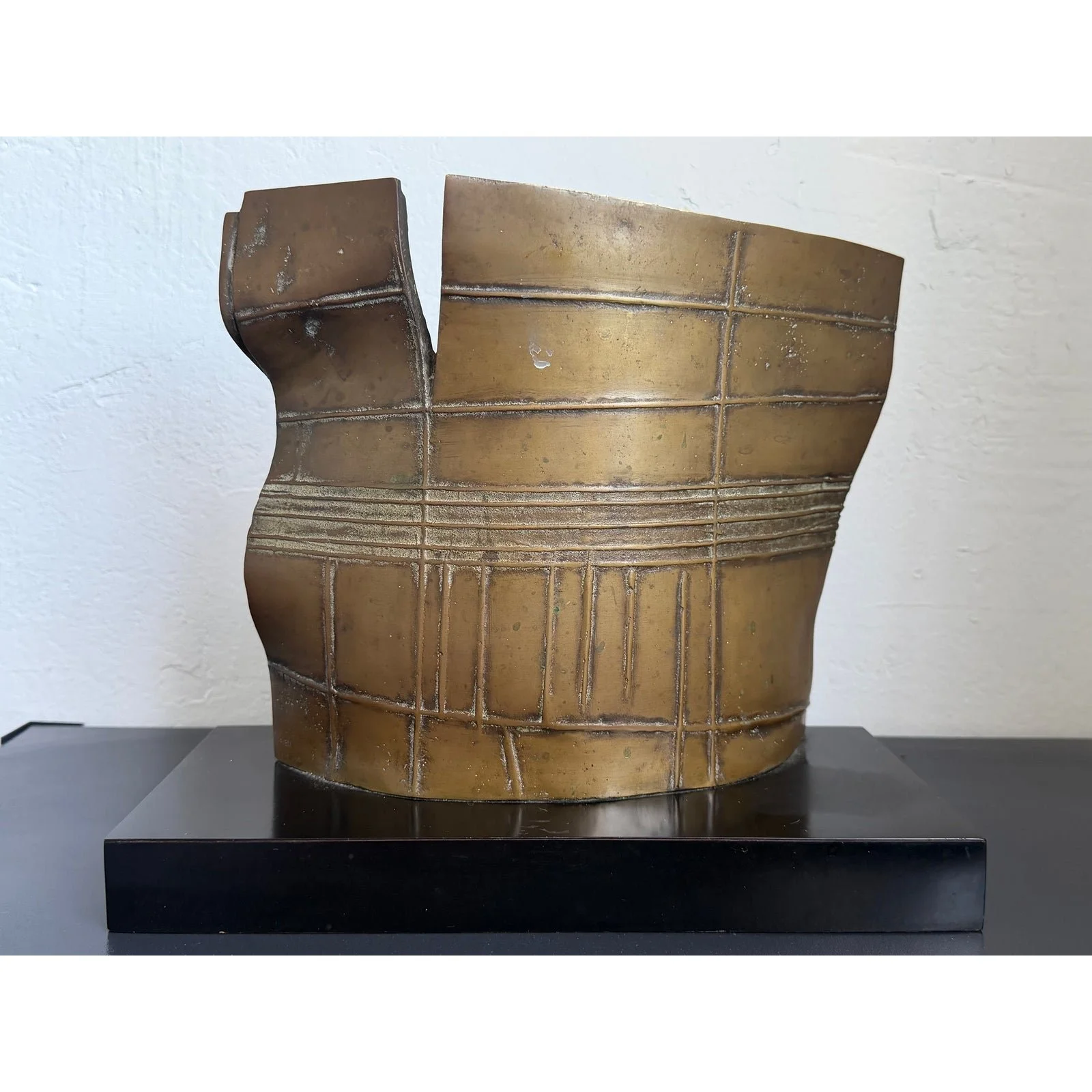 eveli-przepiorka-brazilian-modern-abstract-bronze-table-sculpture-169250-0426
