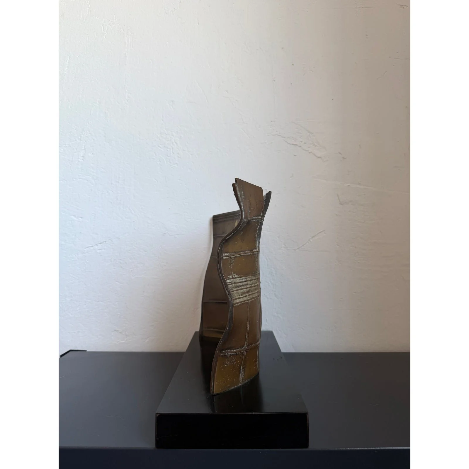 eveli-przepiorka-brazilian-modern-abstract-bronze-table-sculpture-169250-1188