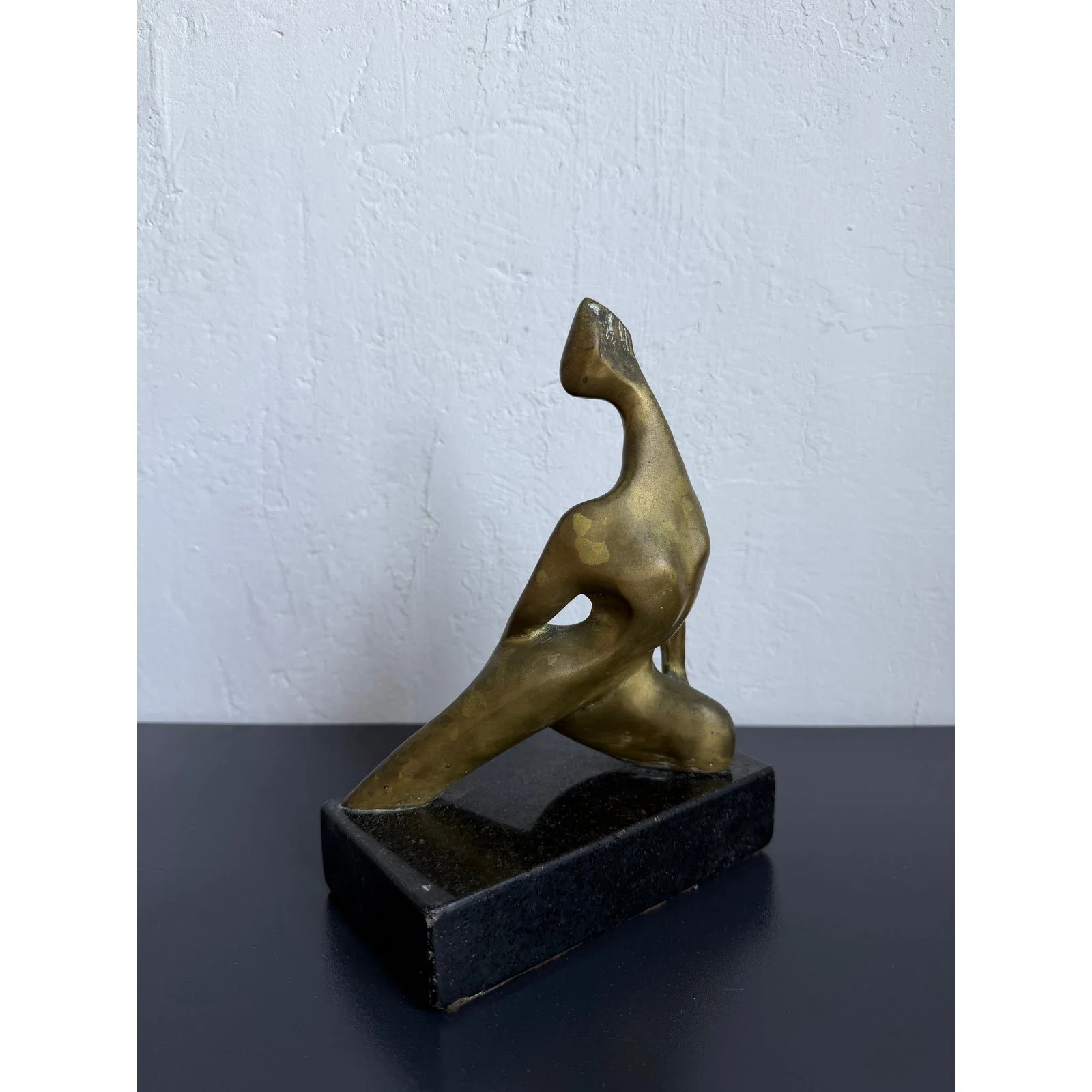 mid-century-brazilian-modern-bronze-female-sculpture-on-granite-base-1960