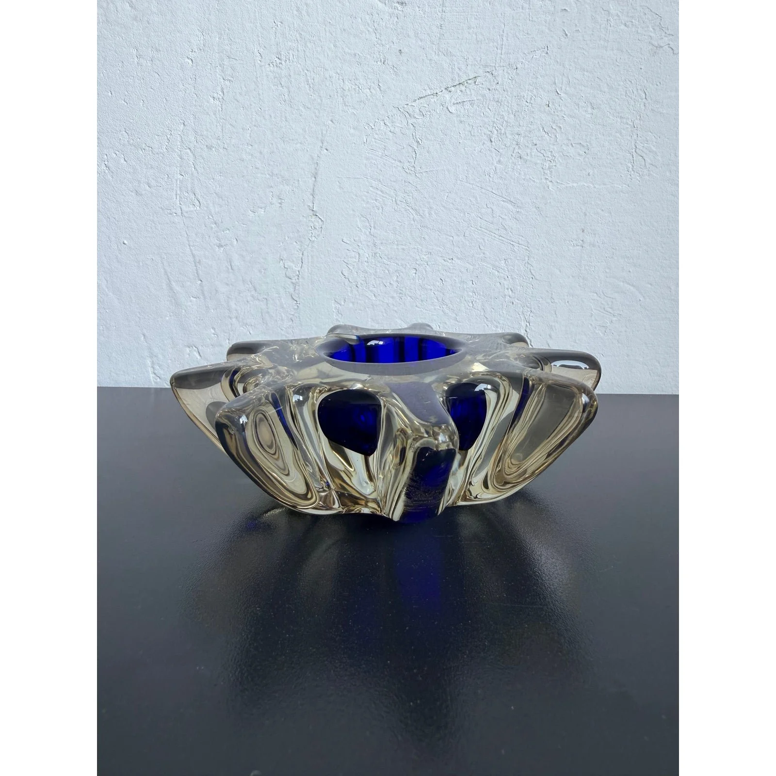 mid-century-italian-murano-glass-sommerso-ashtray-with-cobalt-blue-center-1960s-4395