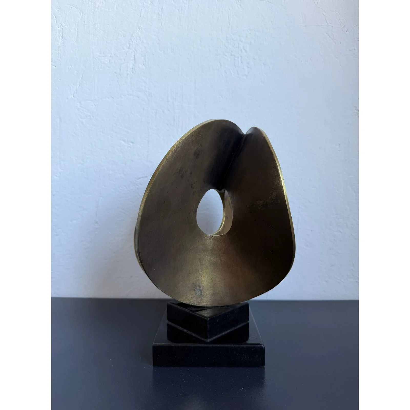 brazilian-organic-modern-abstract-sculpture-on-granite-base-1980s-0495