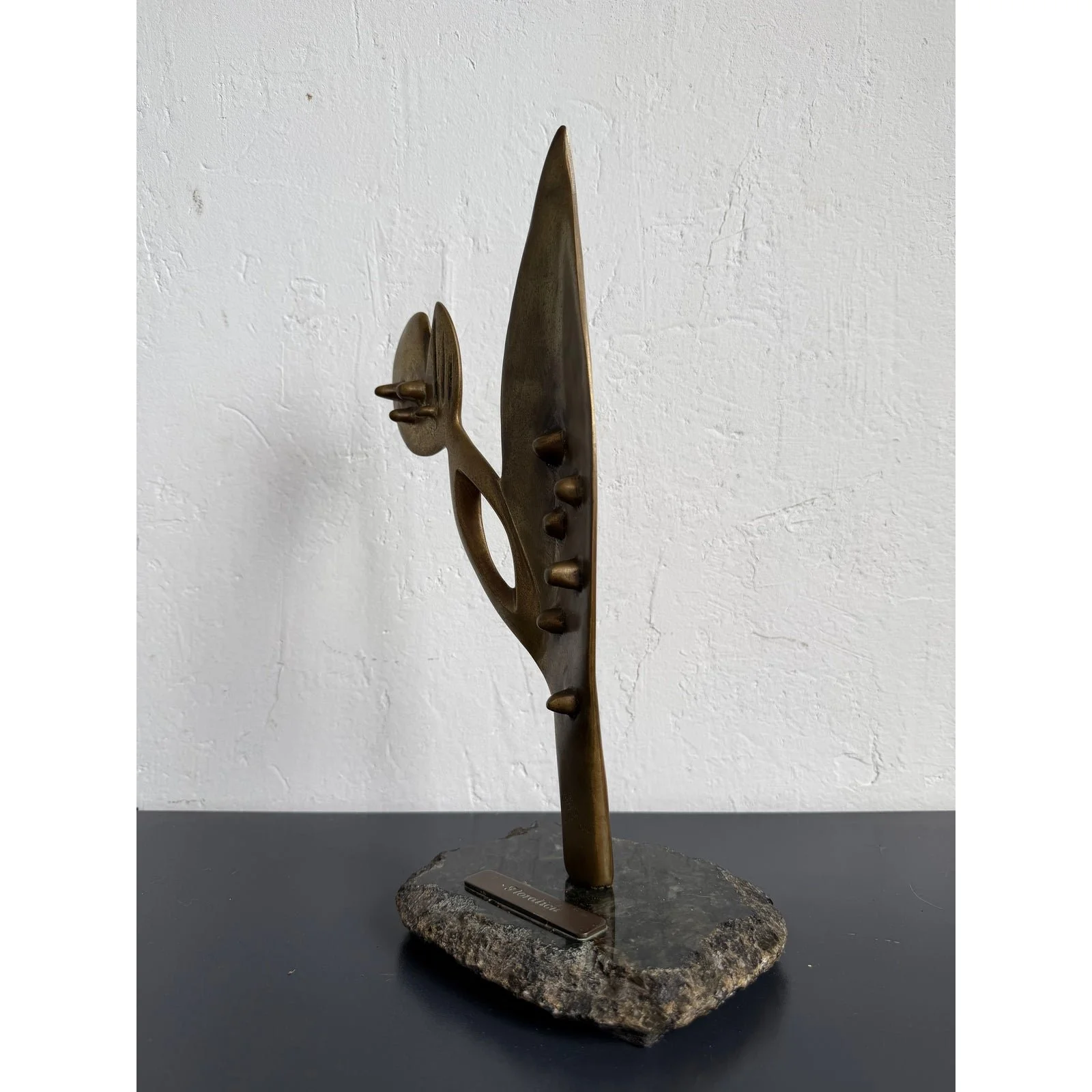 yone-di-alerigi-brazilian-modern-flower-sculpture-floralien-1980
