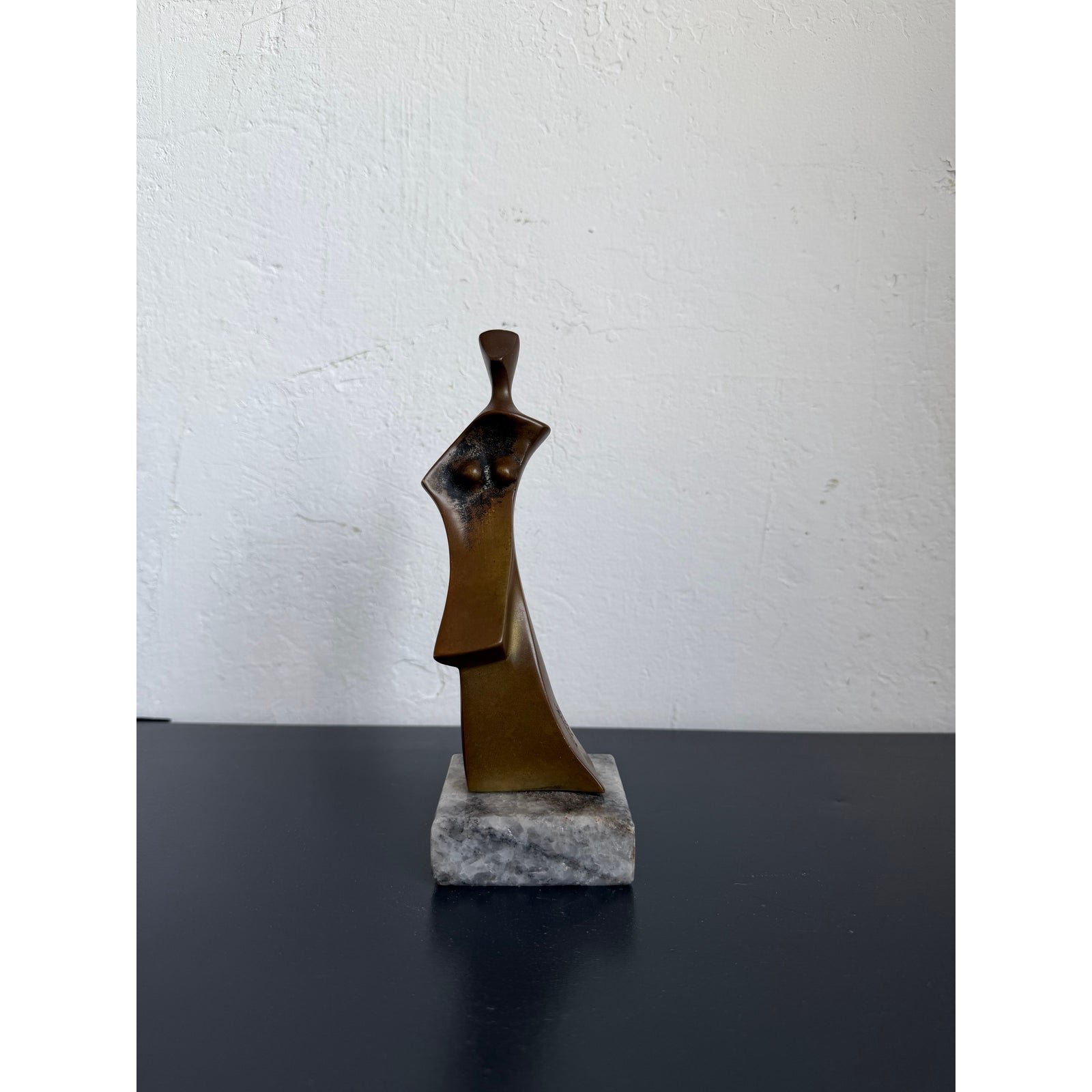 roberto-g-crivelle-bronze-abstract-female-sulpture-on-granite-base-1980s-6888