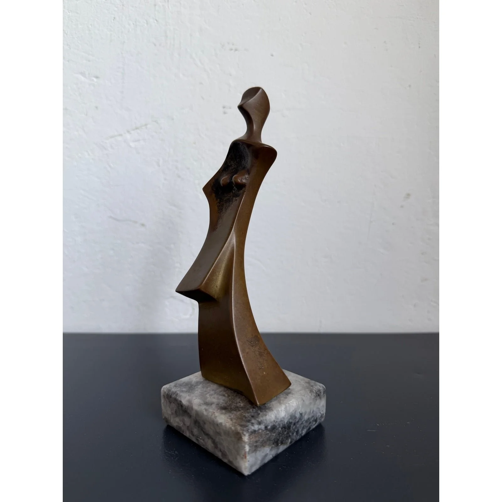 roberto-g-crivelle-bronze-abstract-female-sulpture-on-granite-base-1980s-4188