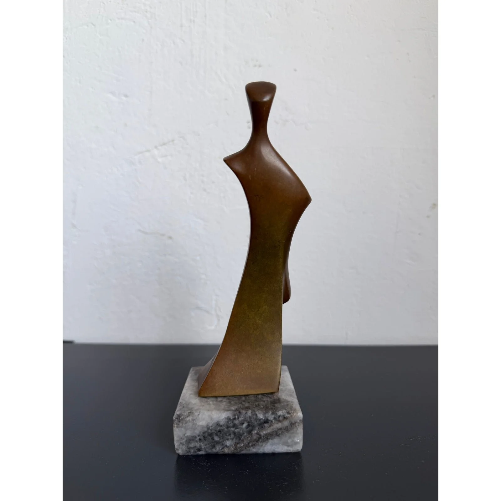roberto-g-crivelle-bronze-abstract-female-sulpture-on-granite-base-1980s-4229
