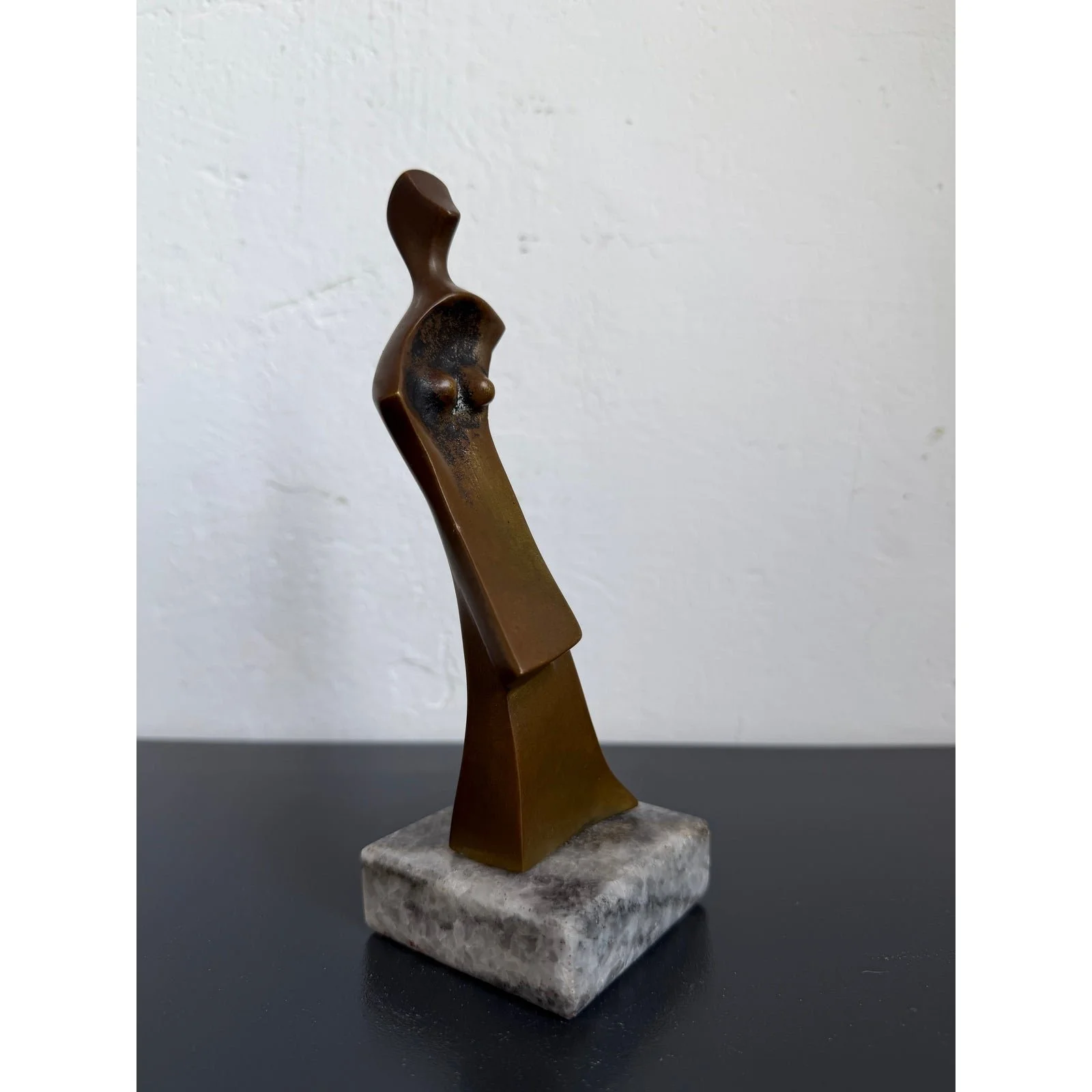 roberto-g-crivelle-bronze-abstract-female-sulpture-on-granite-base-1980s-1127
