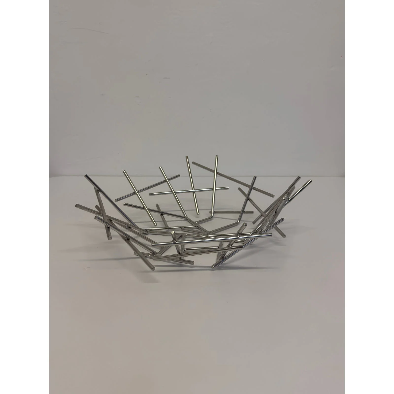 blow-up-basket-in-stainless-steel-by-fernando-and-humber-campana-for-alessi-4638