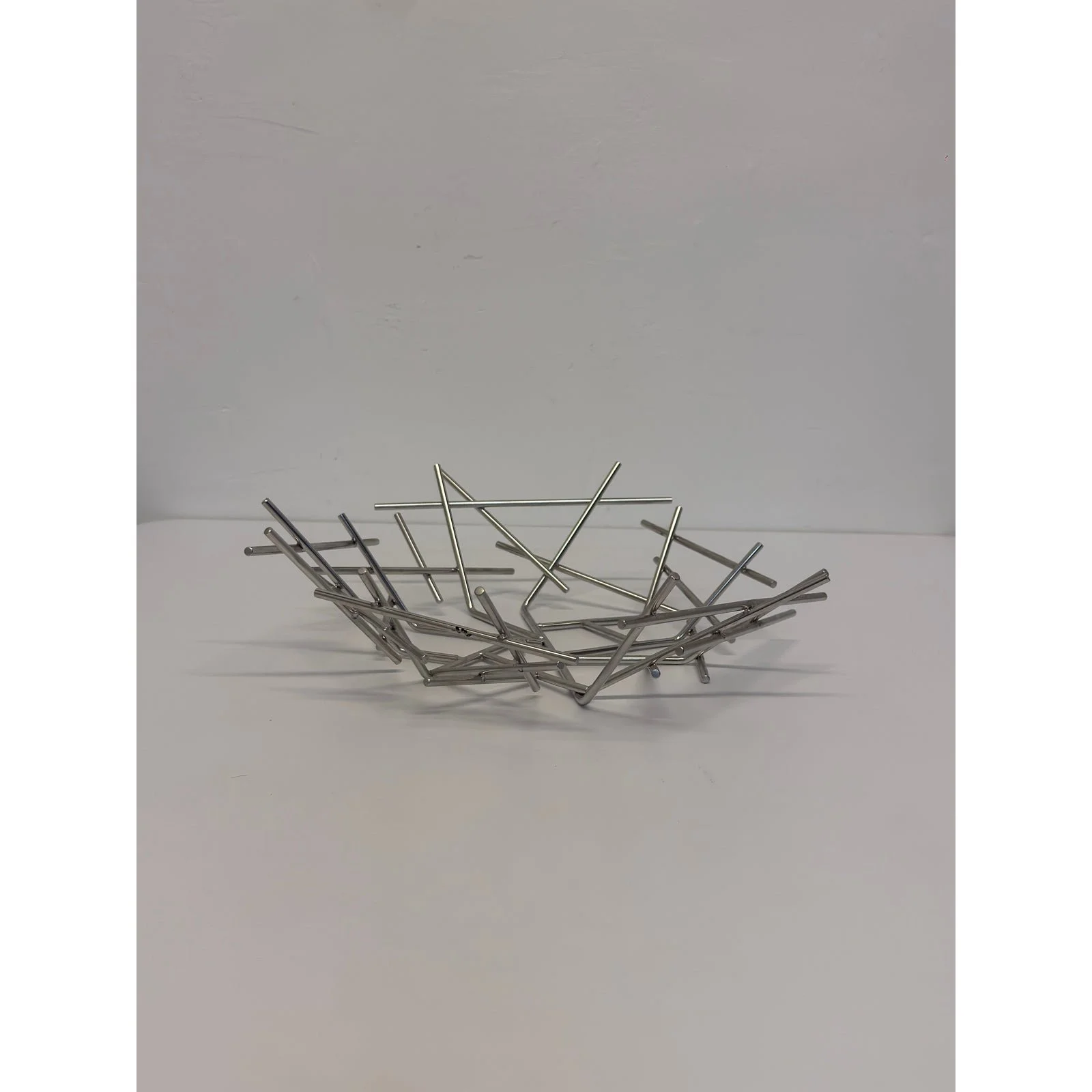 blow-up-basket-in-stainless-steel-by-fernando-and-humber-campana-for-alessi-4607