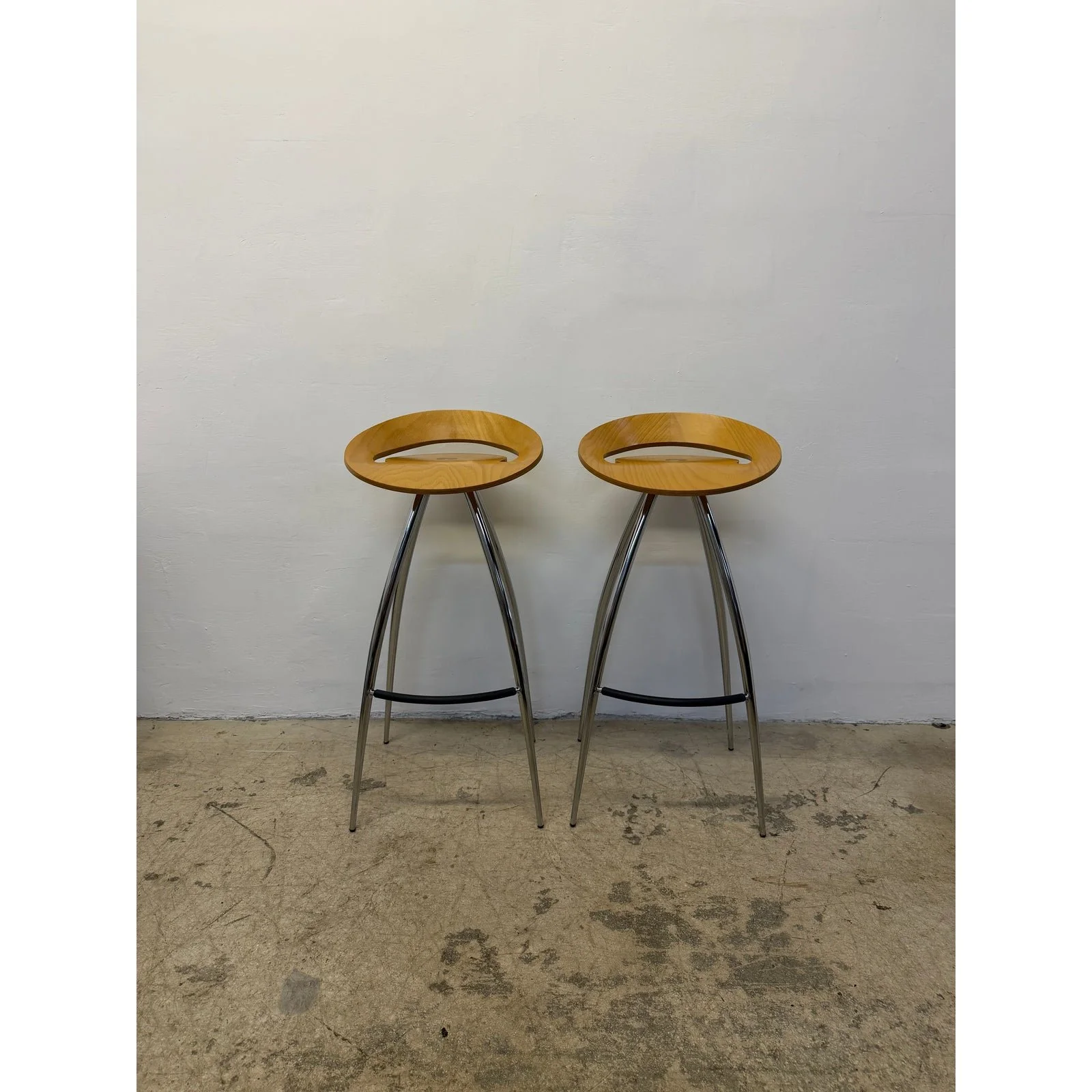 sigurdur-thorsteinsson-lyra-bar-stools-for-magis-italy-a-pair-0435