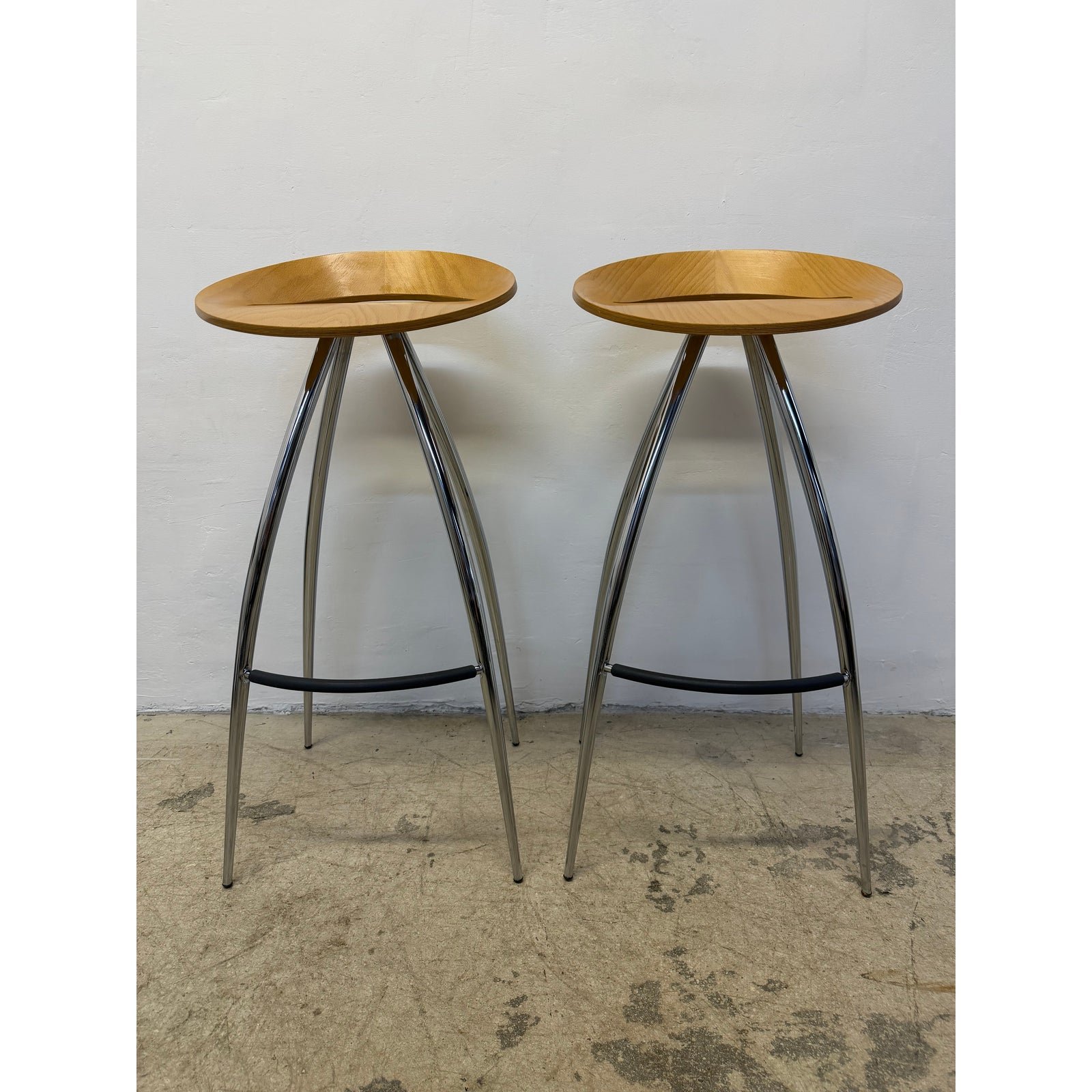 sigurdur-thorsteinsson-lyra-bar-stools-for-magis-italy-a-pair-8559