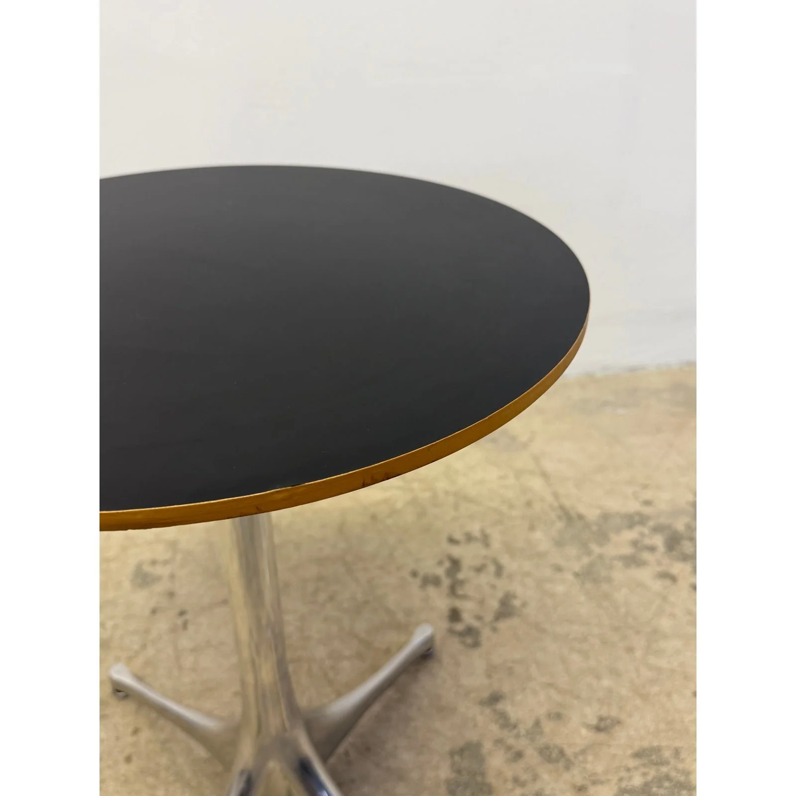 nelson-pedestal-table-by-george-nelson-for-herman-miller-7243