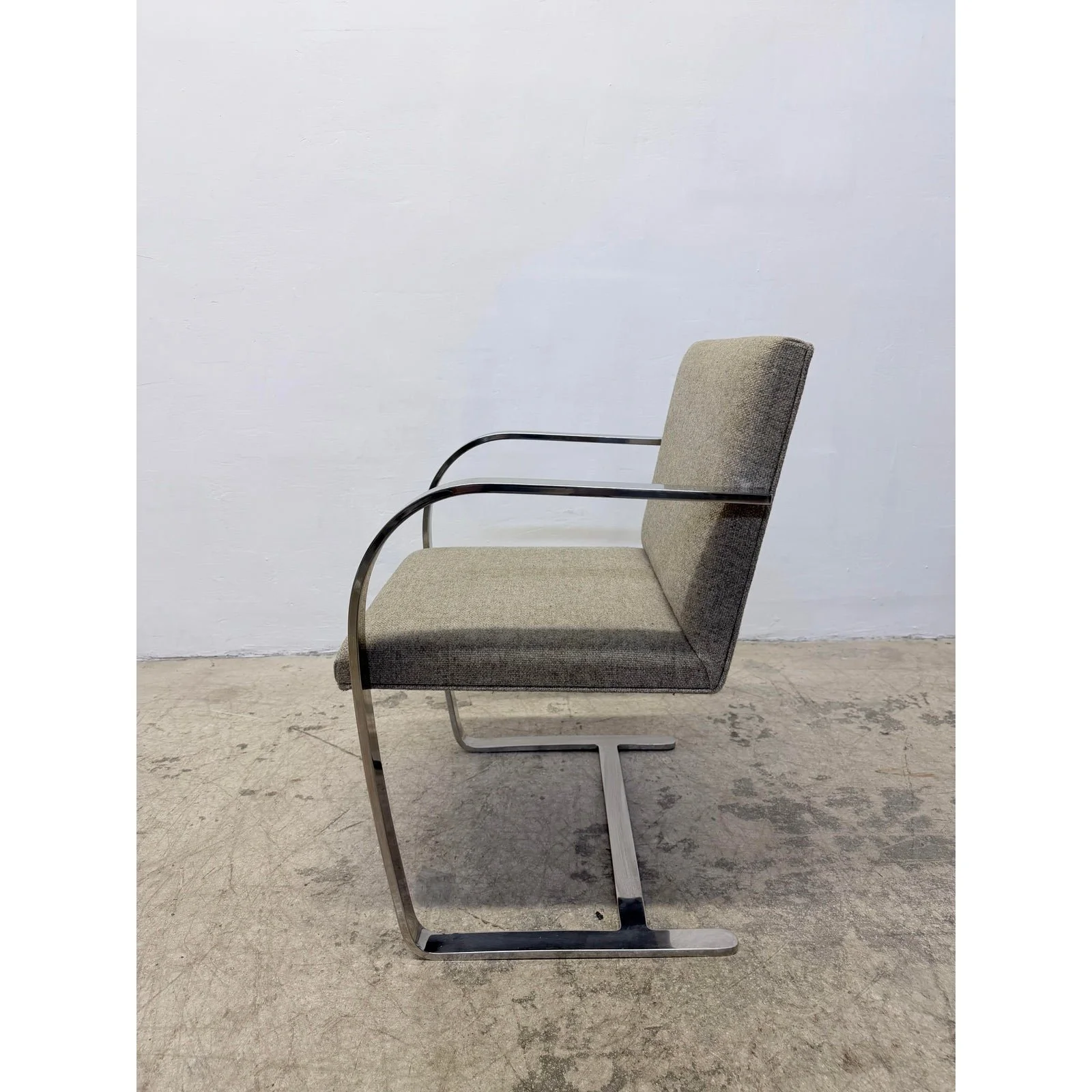mie-van-der-rohe-flat-bar-brno-chairs-for-knoll-set-of-two-2217